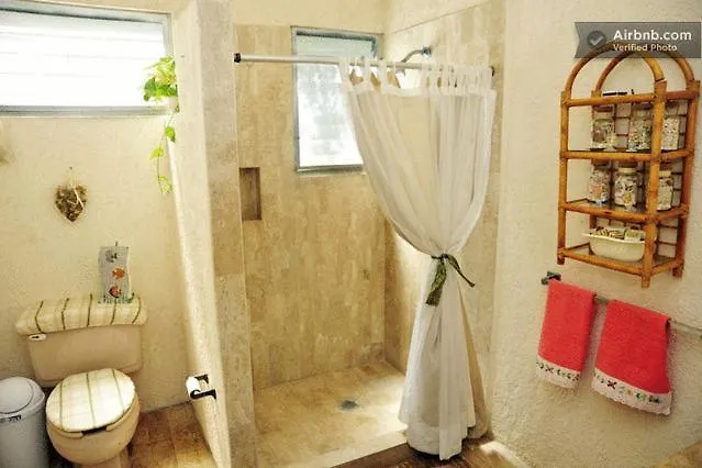 Bed & Breakfast La Casa Naranja Cancún 0*,
