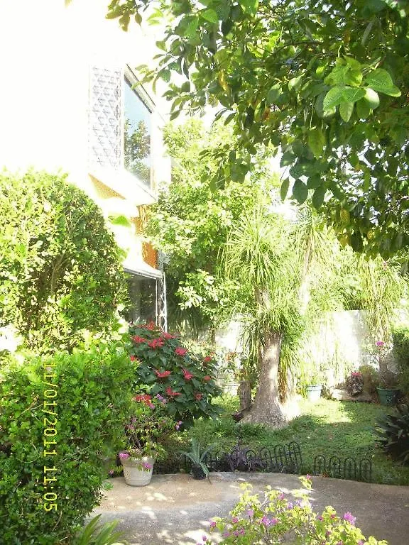 Bed & Breakfast La Casa Naranja Cancún